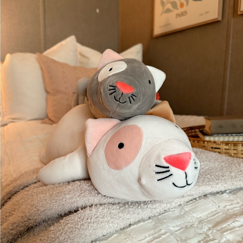 Pillowfort Weighted Cats